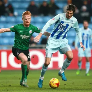 Clash at Ricoh Arena: Coventry City vs Scunthorpe United - Sky Bet League One: Battle of Midfielders Clash at Ricoh Arena: Coventry City vs Scunthorpe United - Sky Bet League One: Battle of Midfielders