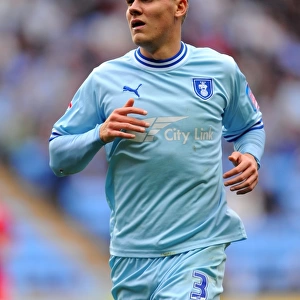 Coventry City vs Reading: Chris Hussey in Action at the Ricoh Arena - Npower Championship 2011