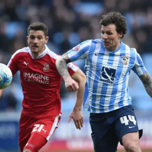 Coventry City vs Swindon Town: Darius Henderson vs Jamie Sendles-White - Sky Bet League One Clash at Ricoh Arena