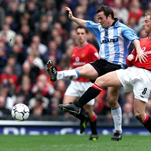 David Thompson vs Nicky Butt: Coventry City vs Manchester United - FA Carling Premiership Rivalry at Old Trafford (14-04-2001)