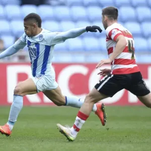 Determined Simeon Jackson: Coventry City's Brilliant Shot Amidst Doncaster Rovers Defensive Pressure (Sky Bet League One) Determined Simeon Jackson: Coventry City's Brilliant Shot Amidst Doncaster Rovers Defensive Pressure (Sky Bet League One)