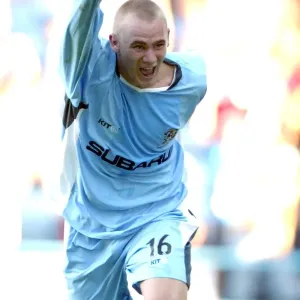 Eddie Johnson's Thrilling Goal Celebration: Coventry City vs. Sunderland (07-08-2004) Eddie Johnson's Thrilling Goal Celebration: Coventry City vs. Sunderland (07-08-2004)