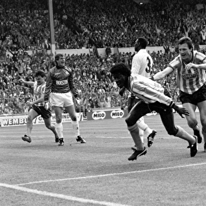 FA Cup Final: Coventry City's Dave Bennett Scores First Equalizer Against Tottenham Hotspur at Wembley