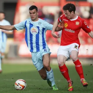 Intense Rivalry: Matt Tootle vs. Conor Thomas Battle in Coventry City's Sky Bet League One Clash at Crewe Alexandra Intense Rivalry: Matt Tootle vs. Conor Thomas Battle in Coventry City's Sky Bet League One Clash at Crewe Alexandra