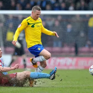 Intense Tackle: Gary McSheffrey vs Mark Duffy - Npower League One Clash between Coventry City and Scunthorpe United (March 9, 2013) Intense Tackle: Gary McSheffrey vs Mark Duffy - Npower League One Clash between Coventry City and Scunthorpe United (March 9, 2013)