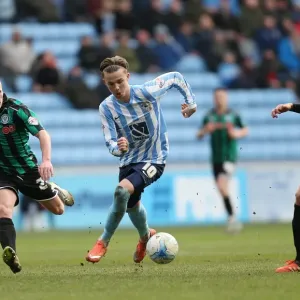 James Maddison vs Matty Lund: Intense Rivalry in Coventry City vs Rochdale Clash (Sky Bet League One)