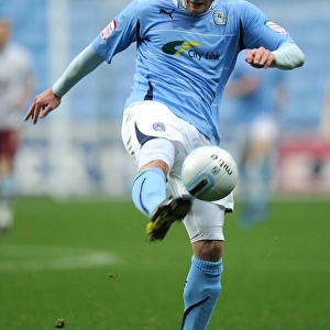 James McPake of Coventry City in Action Against Burnley at the Ricoh Arena (Npower Championship, 20-11-2010)