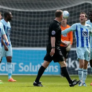 Jim O'Brien Argues with Referee during Coventry City vs Crewe Alexandra Match in Sky Bet League One at Ricoh Arena