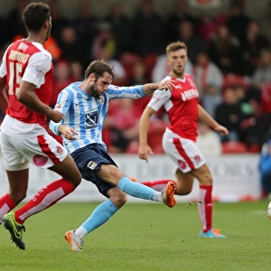 Sky Bet League One Collection: Sky Bet League One - Fleetwood Town v Coventry City - Highbury Stadium