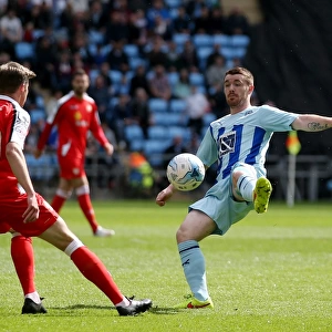 John Fleck in Action: Coventry City vs Crewe Alexandra, Sky Bet League One, Ricoh Arena