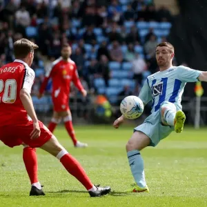 John Fleck in Action: Coventry City vs Crewe Alexandra, Sky Bet League One, Ricoh Arena