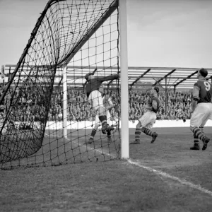 League Division Two - West Ham United v Coventry City - Upton Park League Division Two - West Ham United v Coventry City - Upton Park