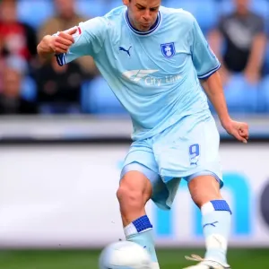 Lucas Jutkiewicz in Action: Coventry City vs. Reading, Npower Championship (24-09-2011, Ricoh Arena) Lucas Jutkiewicz in Action: Coventry City vs. Reading, Npower Championship (24-09-2011, Ricoh Arena)