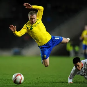 Milton Keynes Dons vs Coventry City: Aerial Tackle Showdown at StadiumMK Milton Keynes Dons vs Coventry City: Aerial Tackle Showdown at StadiumMK
