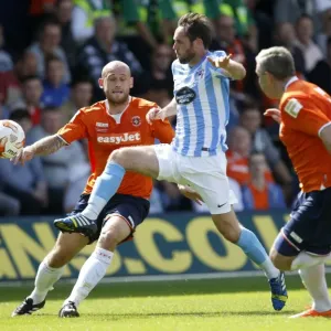 Scott Cuthbert vs. Jim O'Brien: A Pre-Season Rivalry at Kenilworth Road Scott Cuthbert vs. Jim O'Brien: A Pre-Season Rivalry at Kenilworth Road