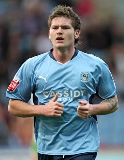 Images Dated 31st October 2009: Aron Gunnarsson in Action: Coventry City vs Reading, Championship 2009 at Ricoh Arena