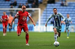 Images Dated 1st April 2015: Battle for the Ball: Coventry City vs. Leyton Orient - Sky Bet League One