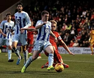Images Dated 1st November 2014: Battle for the Ball: Wright vs. Fleck in Coventry City's Sky Bet League Championship Clash with