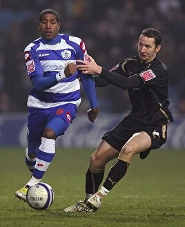 10-01-2009 v Queens Park Rangers Collection: Battle for Supremacy: Guillaume Beuzelin vs. Mikele Leigertwood - Coventry City vs