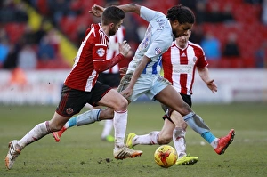 Images Dated 2015 February: Battling for Control: Harris vs