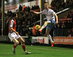 Images Dated 2015 January: Battling for the FA Cup: Purkiss vs