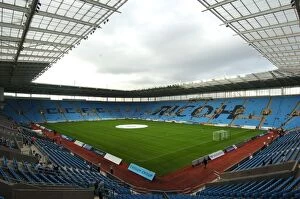 Images Dated 29th August 2005: Championship Showdown: Coventry City vs. Southampton at Ricoh Arena