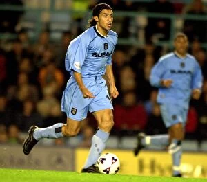 Images Dated 21st October 2001: Chippo in Action: Coventry City vs Crewe Alexandra (21-10-2001)
