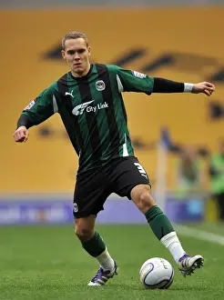 Images Dated 2011 November: Chris Hussey vs Brighton and Hove Albion: A Npower Championship Showdown at AMEX Stadium (November 2011)