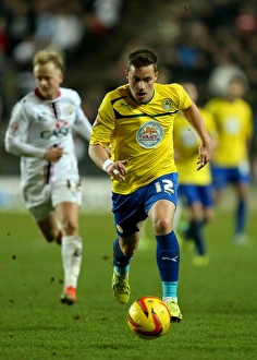 Images Dated 2013: Chris Maguire in Action: Coventry City vs Milton Keynes Dons