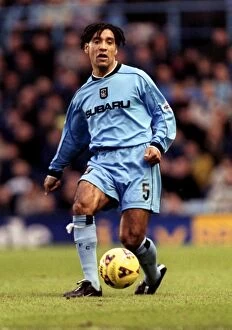 Images Dated 17th November 2001: Clash in Division One: Coventry City vs Burnley (17-11-2001)