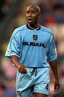 Images Dated 27th August 2001: Clash in Division One: Coventry City vs Nottingham Forest (Paul Williams in Action, August 27, 2001)