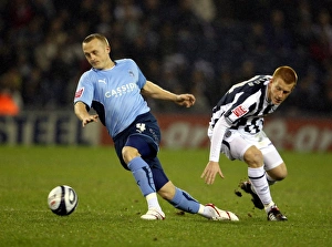 Images Dated 2010 March: Clash at The Hawthorns: Ben Watson vs