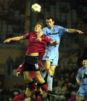21-10-2001 v Crewe Alexandra Collection: Clash at Highfield Road: Gary Breen and Rob Hulse's Aerial Battle (Nationwide Division One, 2001)
