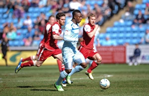 Images Dated 2013 April: Clash at Ricoh Arena: Moussa vs