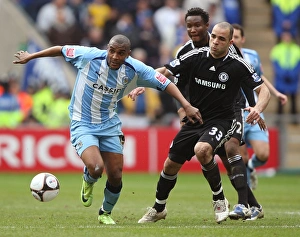 Images Dated 2009: Clash at the Ricoh: Morrison vs