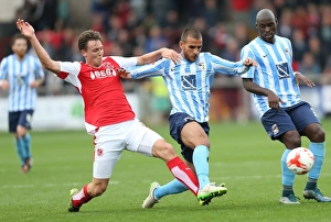 Images Dated 2015 October: Clash of Titans: Eggert Jonsson vs Marcus Tudgay in Sky Bet League One Showdown