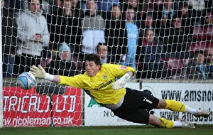 Images Dated 2009 December: Coventry City Goalkeeper Keiren Westwood Saves at Glanford Park during Coventry City vs Scunthorpe United