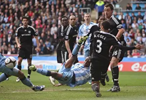 Images Dated 2009 March: Coventry City vs Chelsea, FA Cup Sixth Round: Clinton Morrison's Attempt at Glory (07-03-2009)