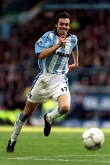 Images Dated 2000: Coventry City vs Manchester United: Gary Breen's Defensive Battle (04-11-2000)