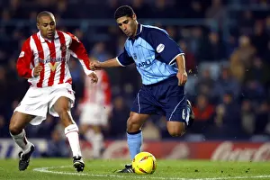 Images Dated 2003: Coventry City vs. Sunderland: A Battle in Nationwide League Division One (08-12-2003)