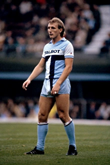 Coventry City vs Swansea City in League Division One: A Clash of Football Legends - Steve Hunt of Coventry City