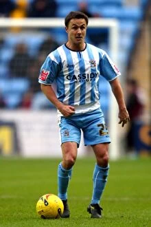 Images Dated 25th February 2006: Dennis Wise in Action: Coventry City vs Burnley (25-02-2006), Ricoh Arena