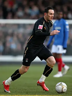 Images Dated 2010: FA Cup Third Round: Coventry City vs Portsmouth - David Bell's Thrilling Action Shot at Fratton Park
