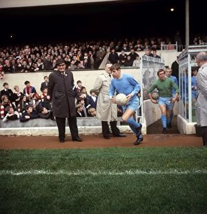 Vintage Action Gallery: Football League Division One - Arsenal v Coventry City - Highbury