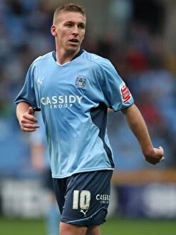 Images Dated 31st October 2009: Freddy Eastwood's Thrilling Goal: Coventry City vs. Reading, Championship 2009 (Ricoh Arena)