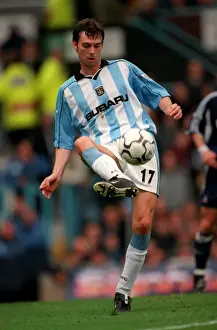 Images Dated 2000: Gary Breen of Coventry City vs. Tottenham Hotspur in FA Carling Premiership (14-10-2000)