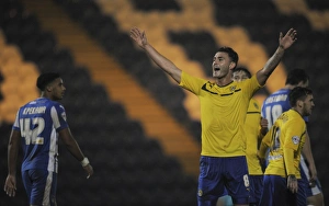 Images Dated 2014 November: Gary Madine's Game-Winning Goal: Coventry City's Triumph over Colchester United in Sky Bet League One