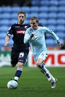 Gary McSheffrey Outmaneuvers James Henry: Coventry City vs Millwall (Npower Championship, 17-04-2012, Ricoh Arena)