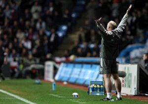 30-10-2007 Carling Cup Round 4 v West Ham United Collection: Iain Dowie's Frustration: Coventry City vs. West Ham United in Carling Cup Fourth Round