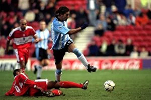 30-12-2000 v Middlesbrough Collection: Intense Moment: Paul Ince vs Mustapha Hadji - Premier League Clash (30-12-2000)